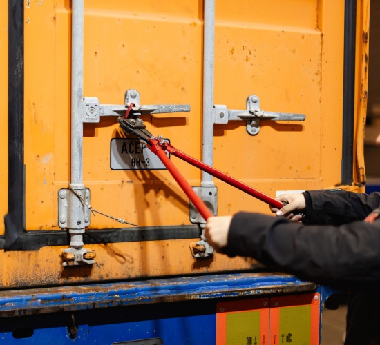 Container lossen en afwikkeling