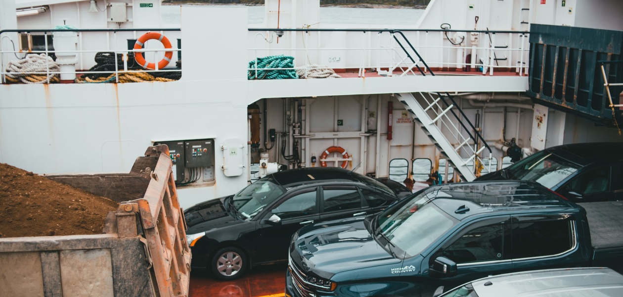 Auto exporteren naar Sao Tomé & Principe: Hoe SCL Rotterdam de logistiek uit handen neemt